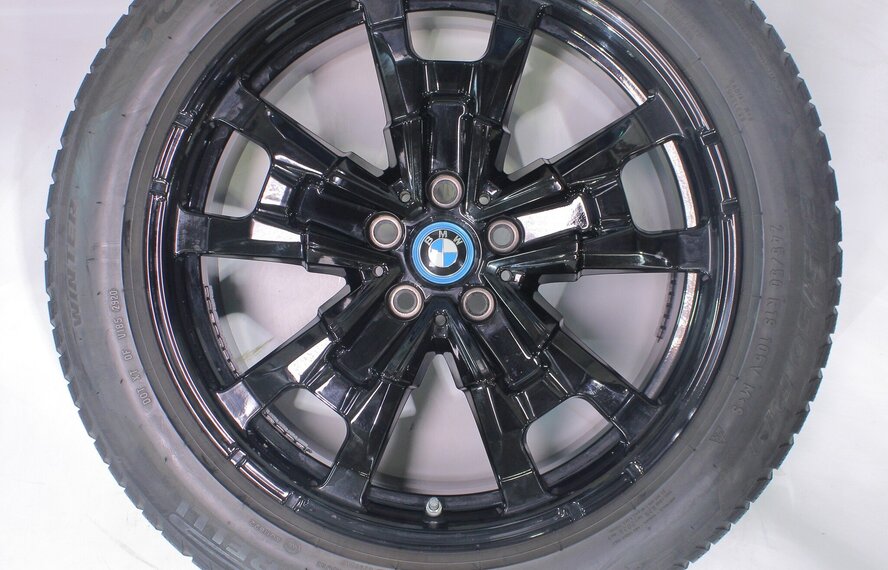 BMW BMW iX3 G08 842 19 inch velgen Pirelli Runflat Winterbanden Origineel