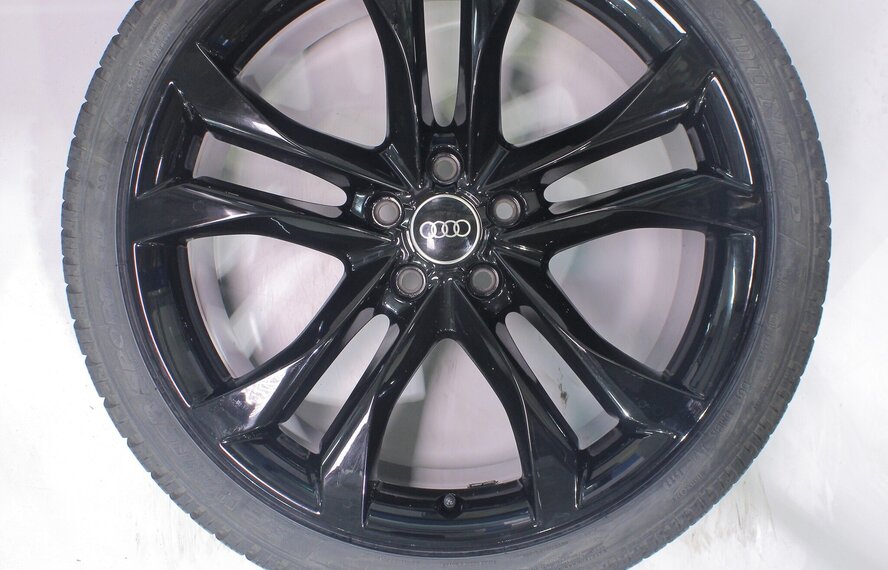 Audi Audi A8 D3 4E 20 inch velgen Dunlop Winterbanden Origineel