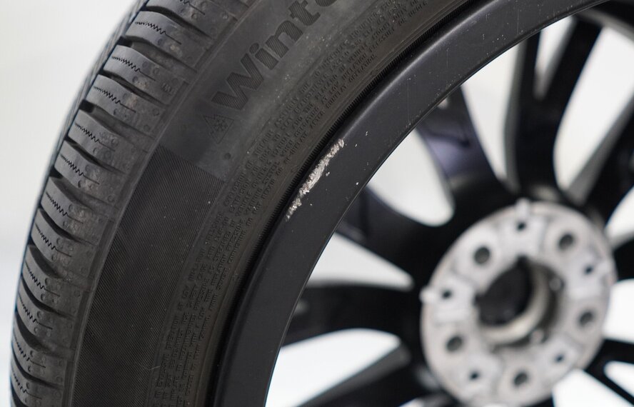 BMW BMW 2 serie 3 serie 4 serie G20 G21 G22 G42 796M 18 inch velgen Continental Runflat Winterbanden Origineel