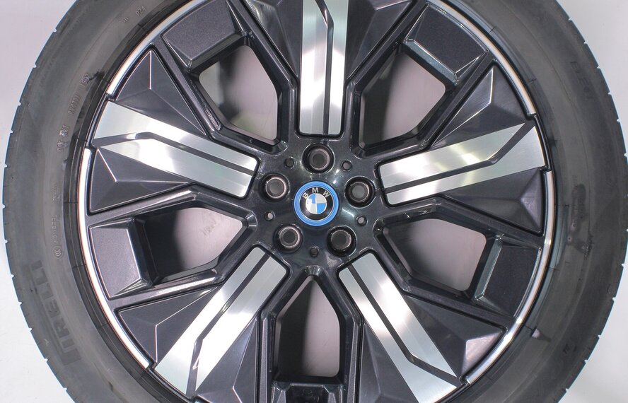 BMW BMW iX i20 1012 21 inch velgen Pirelli Zomerbanden Origineel