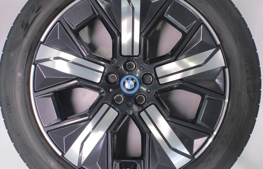 BMW BMW iX i20 1012 21 inch velgen Pirelli Zomerbanden Origineel