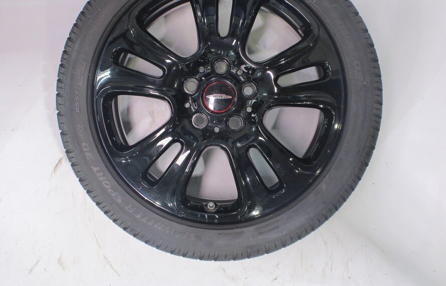 Mini Cooper / S / One / Cabrio F55 F56 F57 JCW510 17 inch velgen Dunlop Runflat Winterbanden Origineel