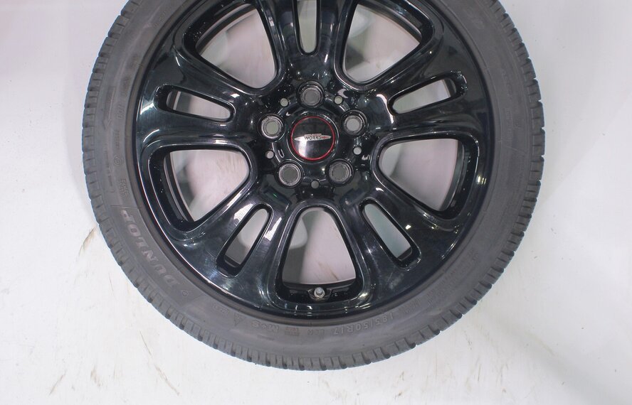 Mini Cooper / S / One / Cabrio F55 F56 F57 JCW510 17 inch velgen Dunlop Runflat Winterbanden Origineel