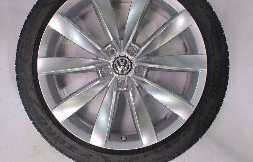 Volkswagen Volkswagen Arteon Passat 19 inch velgen Pirelli Zomerbanden Origineel