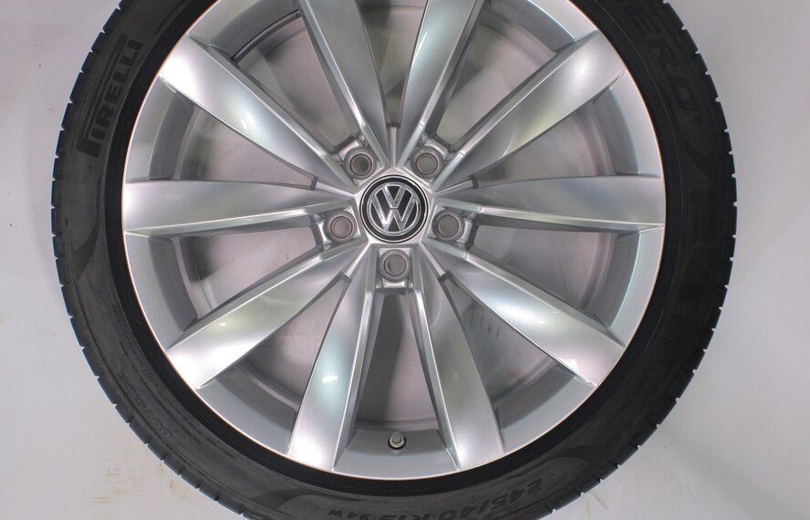 Volkswagen Volkswagen Arteon Passat 19 inch velgen Pirelli Zomerbanden Origineel