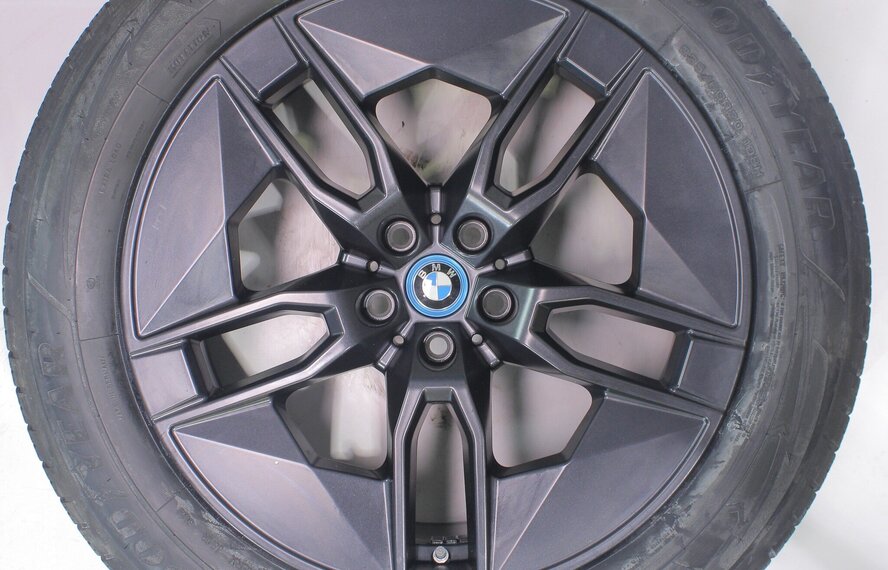 BMW BMW iX i20 1002 20 inch velgen Goodyear Winterbanden Nieuw Origineel