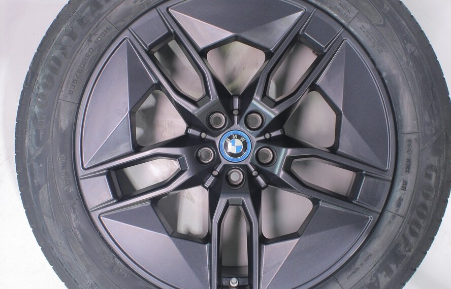 BMW BMW iX i20 1002 20 inch velgen Goodyear Winterbanden Nieuw Origineel