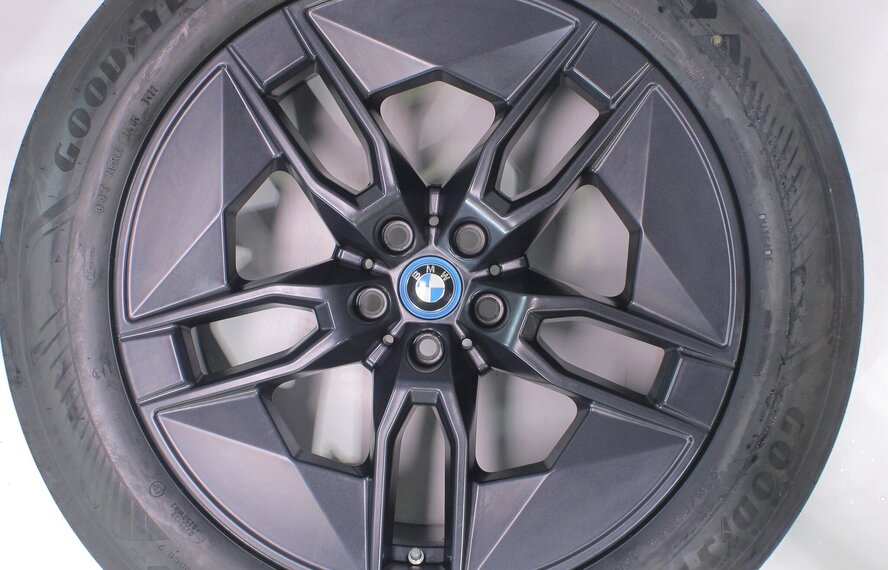 BMW BMW iX i20 1002 20 inch velgen Goodyear Zomerbanden Origineel