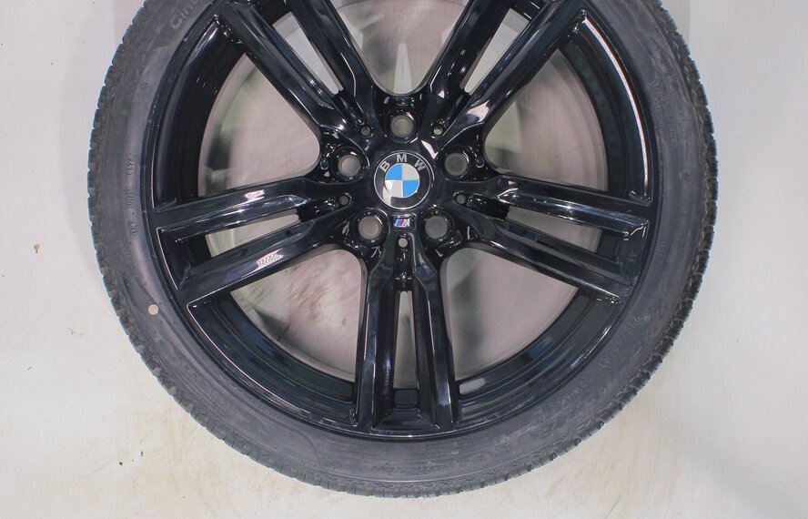 BMW BMW 1 2 serie F40 F44 2 serie Gran Coupe 486M 18 inch velgen Pirelli All-Season (4 seizoenen) Nieuw Origineel