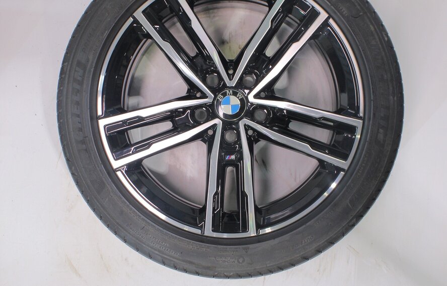 BMW BMW 1 2 serie F40 F44 2 serie Gran Coupe 550M 17 inch velgen Michelin Zomerbanden Nieuw Origineel