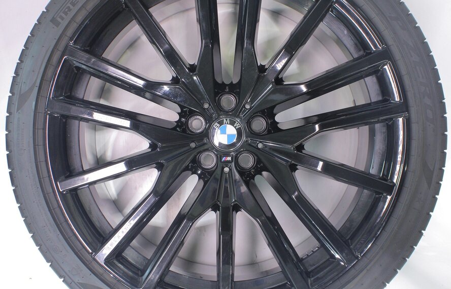 BMW BMW X5 G05 X6 G06 742M 22 inch velgen Pirelli Zomerbanden Origineel