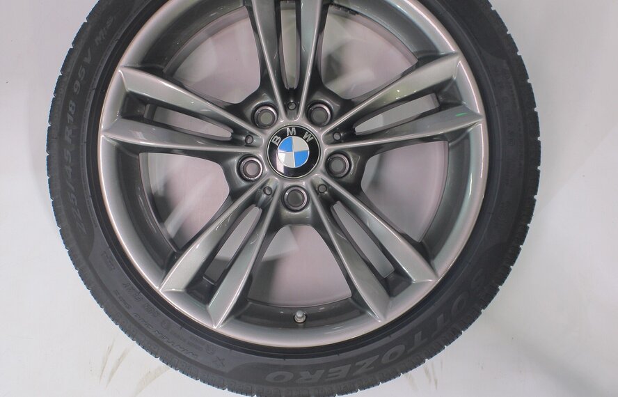 BMW BMW 3 4 serie F30 F31 F32 F33 F36 658 18 inch velgen Pirelli Runflat Winterbanden Nieuw Origineel