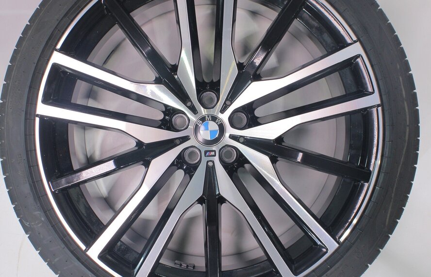 BMW BMW X5 G05 X6 G06 742M 22 inch velgen Pirelli Zomerbanden Origineel