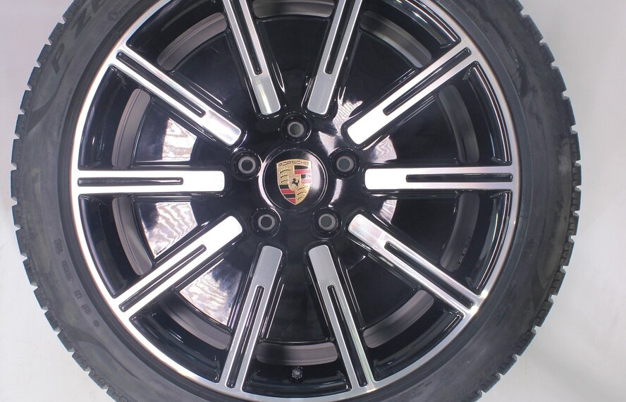 Porsche Porsche Taycan 4S S Turbo 20 inch velgen Pirelli Winterbanden Nieuw Origineel
