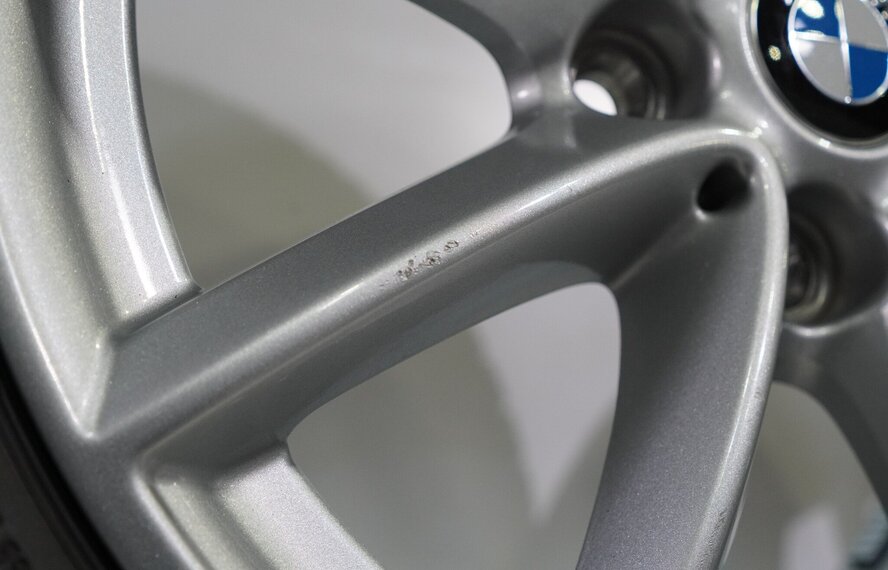 BMW BMW 2 serie F45 F46 Active Gran Tourer 471 16 inch velgen Continental Winterbanden Origineel