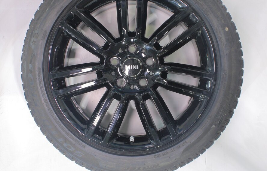 Mini Countryman F60 532 18 inch velgen Pirelli Runflat Winterbanden Origineel
