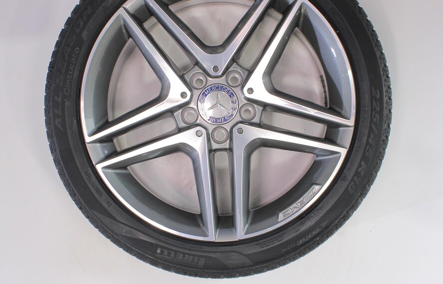 Mercedes Mercedes A B CLA Klasse W177 C118 W247 18 inch velgen Pirelli All-Season (4 seizoenen) Nieuw Origineel