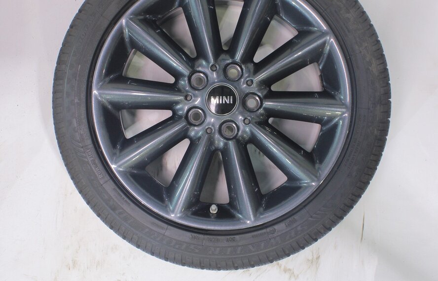 Mini Mini Clubman F54 518 17 inch velgen Dunlop Runflat Winterbanden Origineel