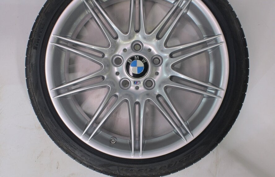 BMW BMW 3 Serie E90 E91 E92 E93 225M 19 inch velgen Pirelli Runflat Zomerbanden Origineel