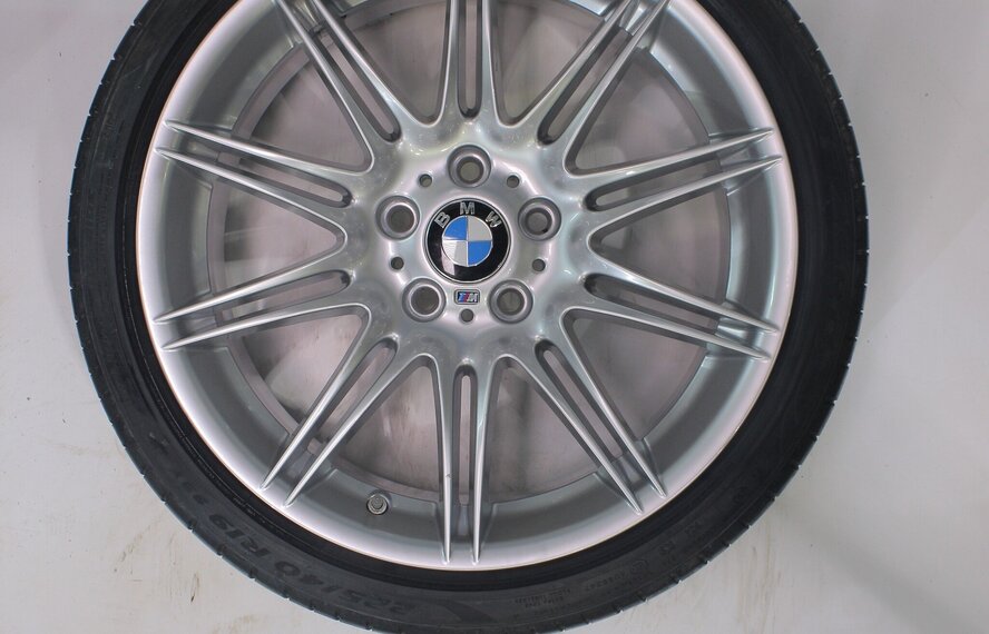 BMW BMW 3 Serie E90 E91 E92 E93 225M 19 inch velgen Pirelli Runflat Zomerbanden Origineel