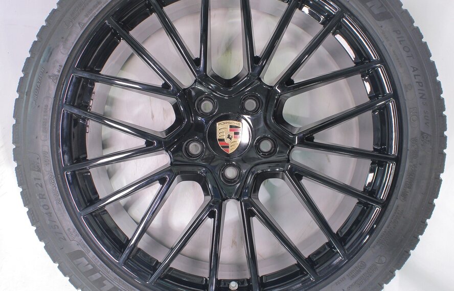 Porsche Porsche Cayenne Coupé 21 inch velgen Michelin Winterbanden Origineel