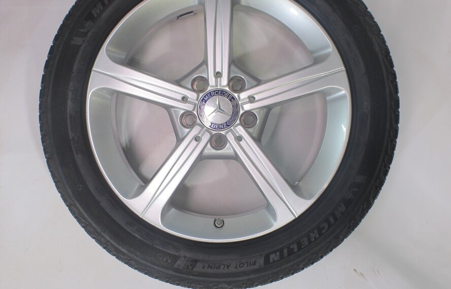 Mercedes Mercedes A B CLA Klasse W177 C118 W247 17 inch velgen Michelin Winterbanden Origineel
