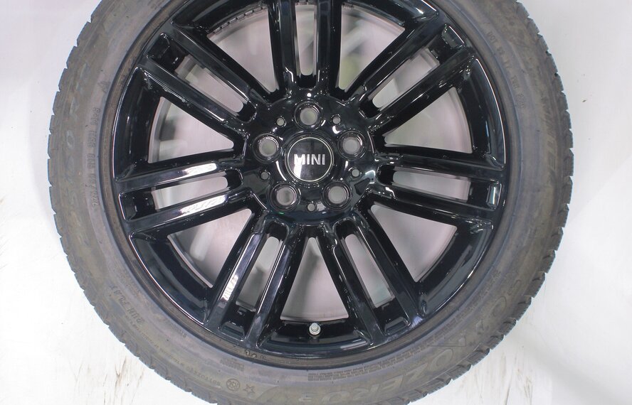 Mini Mini Countryman F60 532 18 inch velgen Pirelli Runflat Winterbanden Origineel