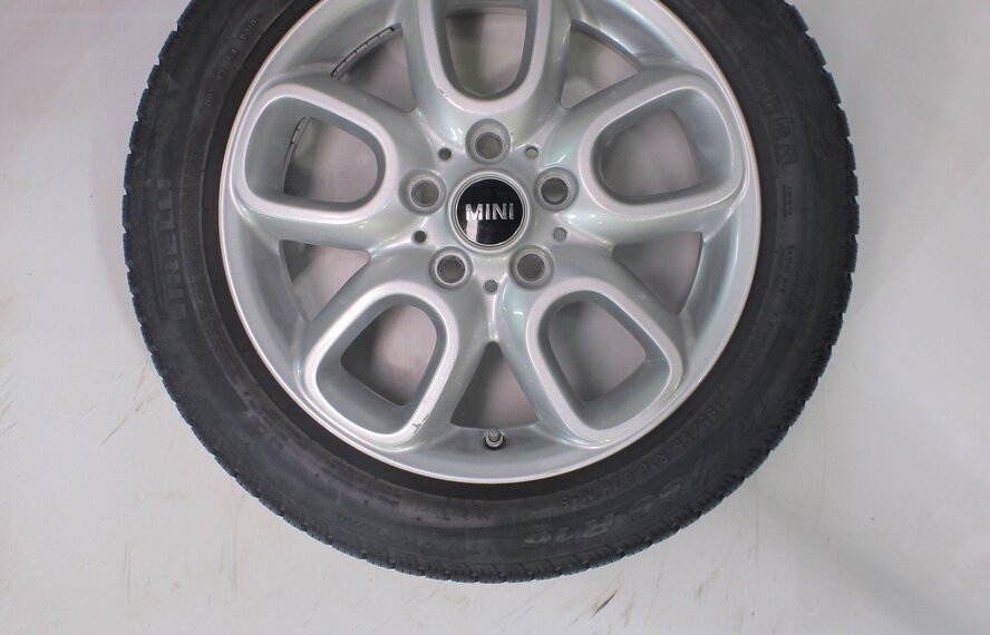 Mini Mini Cooper / S / One / Cabrio F55 F56 F57 494 16 inch velgen Pirelli Runflat Winterbanden Origineel