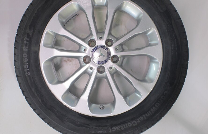 Mercedes Mercedes GLA X156 17 inch velgen Continental Winterbanden Origineel