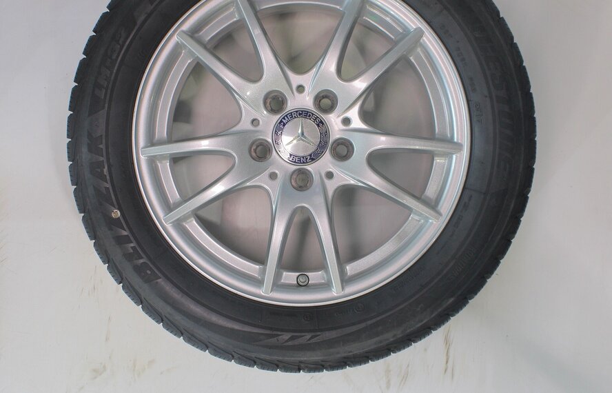 Mercedes Mercedes A B CLA Klasse W176 W117 W246 16 inch velgen Bridgestone Winterbanden Origineel