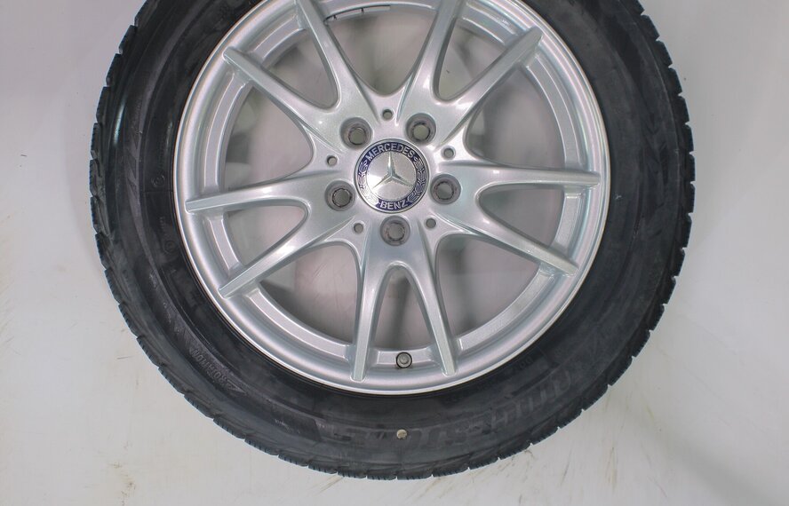Mercedes Mercedes A B CLA Klasse W176 W117 W246 16 inch velgen Bridgestone Winterbanden Origineel