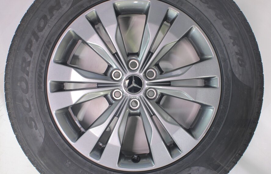 Mercedes Mercedes X-Klasse W470 18 inch velgen Pirelli Winterbanden Origineel