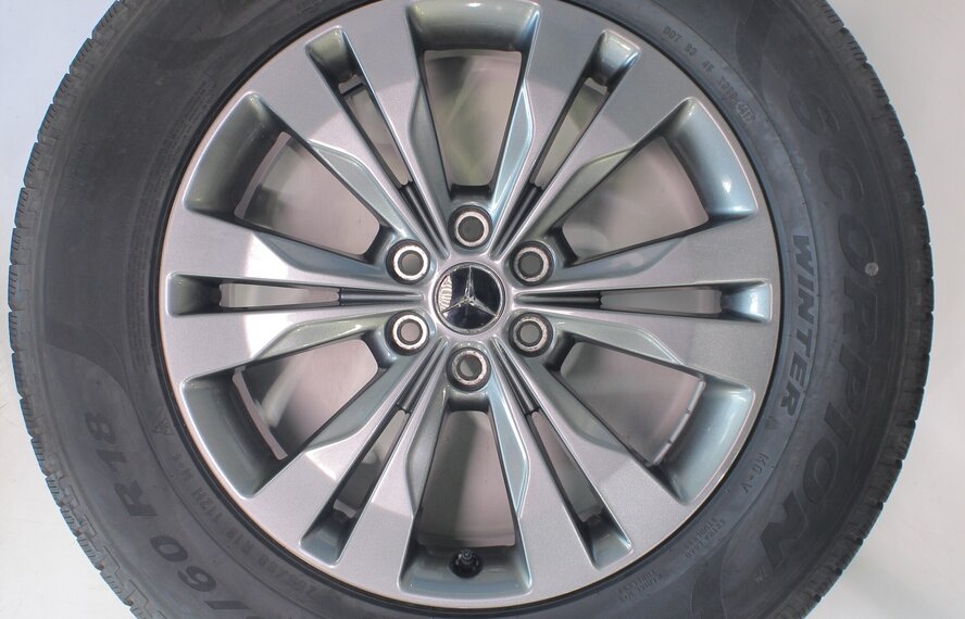 Mercedes Mercedes X-Klasse W470 18 inch velgen Pirelli Winterbanden Origineel