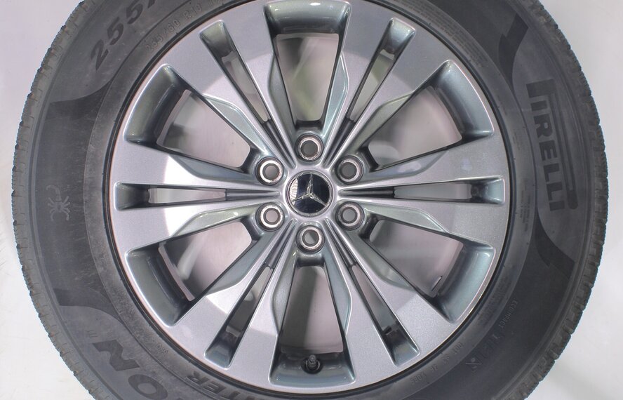 Mercedes Mercedes X-Klasse W470 18 inch velgen Pirelli Winterbanden Origineel