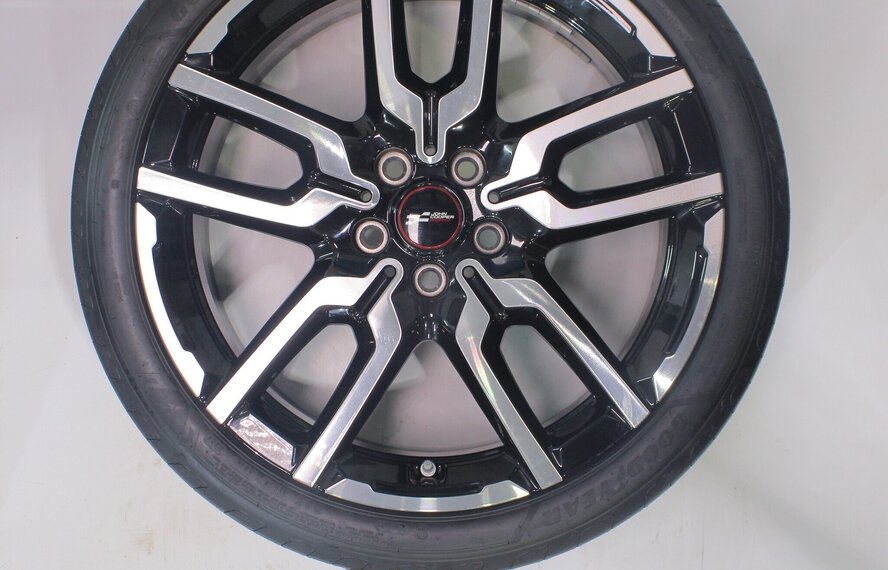 Mini J05 Aceman JCW986 18 inch velgen Goodyear Zomerbanden Origineel