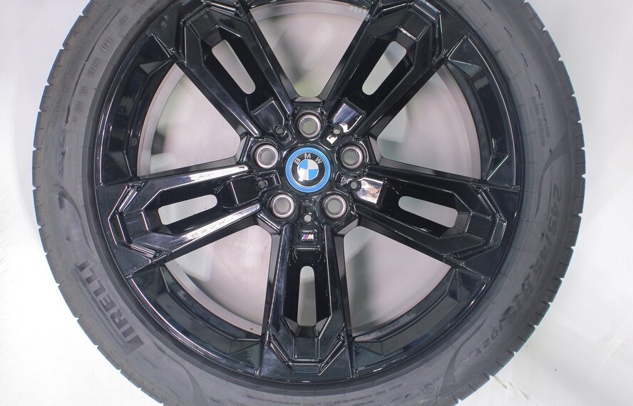 BMW BMW X1 iX1 U11 BEV X2 iX2 U10 871M 19 inch velgen Pirelli Zomerbanden Origineel