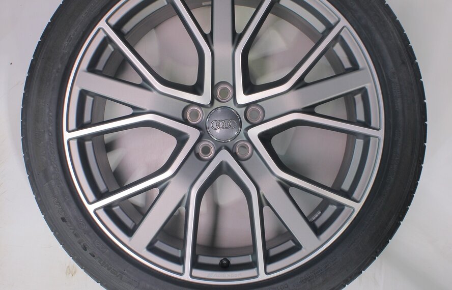 Audi Audi Q3 SQ3 F3B 20 inch velgen Hankook Zomerbanden Origineel