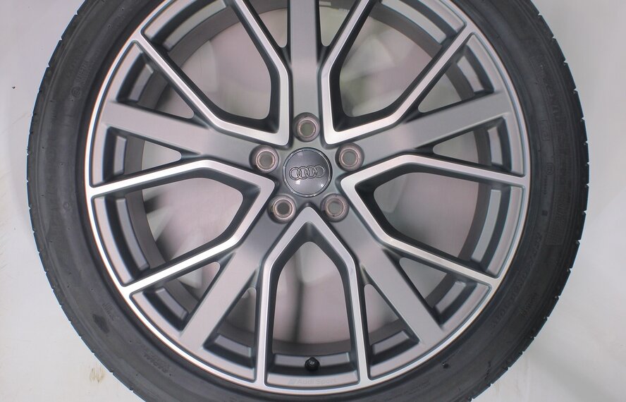 Audi Audi Q3 SQ3 F3B 20 inch velgen Hankook Zomerbanden Origineel