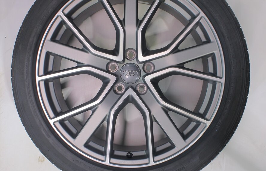 Audi Audi Q3 SQ3 F3B 20 inch velgen Hankook Zomerbanden Origineel