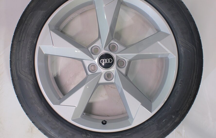 Audi Audi Q3 SQ3 F3B 19 inch velgen Goodyear Zomerbanden Nieuw Origineel