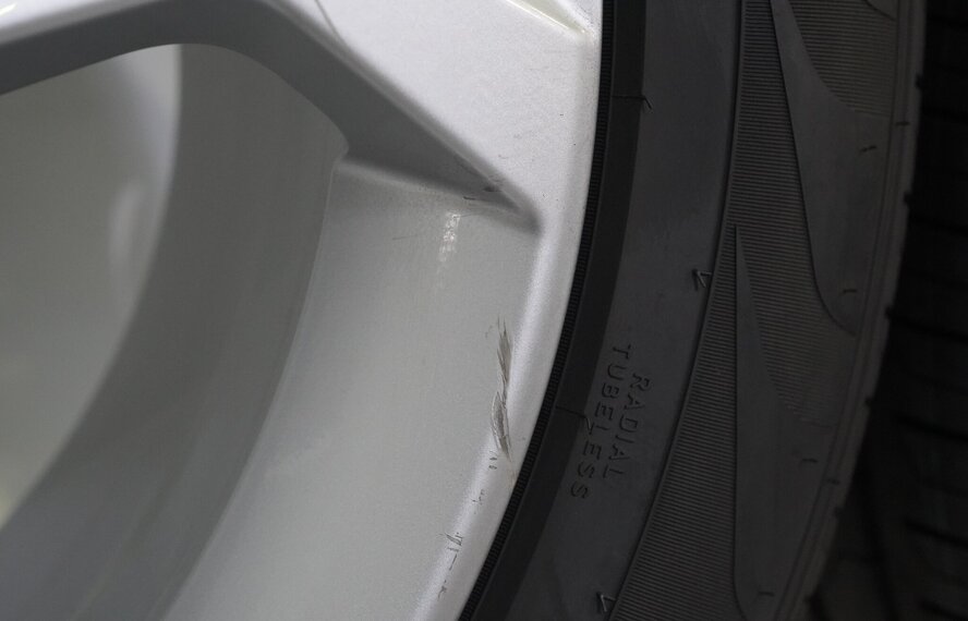 Audi Audi Q5 SQ5 80A 18 inch velgen Pirelli Zomerbanden Origineel