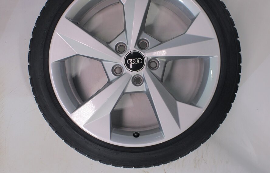 Audi Audi A3 S3 8Y 8V 18 inch velgen Bridgestone Winterbanden Origineel