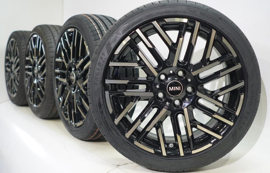 Mini Cooper J01 18 inch velgen Goodyear Zomerbanden Nieuw Origineel