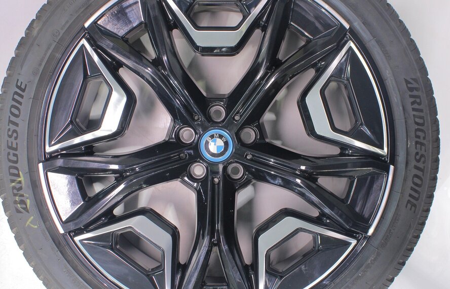 BMW BMW iX i20 1020 22 inch velgen Bridgestone Winterbanden Origineel