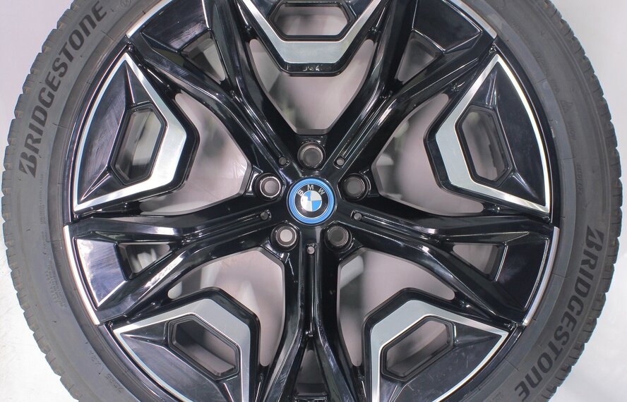 BMW BMW iX i20 1020 22 inch velgen Bridgestone Winterbanden Origineel