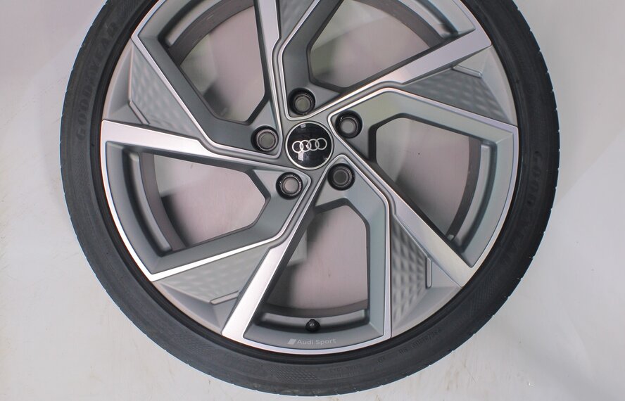 Audi Audi A3 S3 8Y 8V 19 inch velgen Goodyear Zomerbanden Origineel