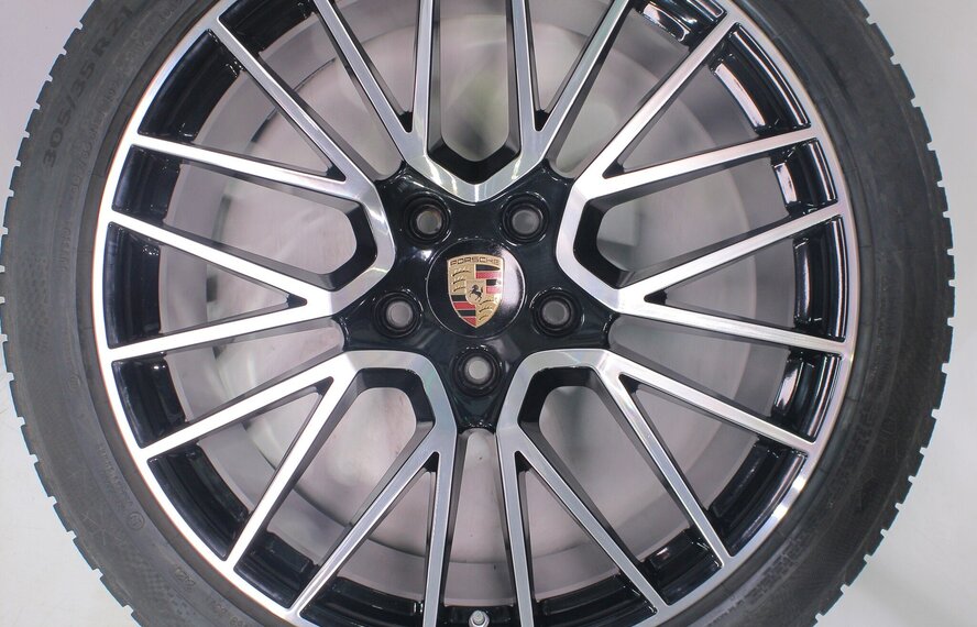 Porsche Porsche Cayenne E3 21 inch velgen Continental Winterbanden Origineel