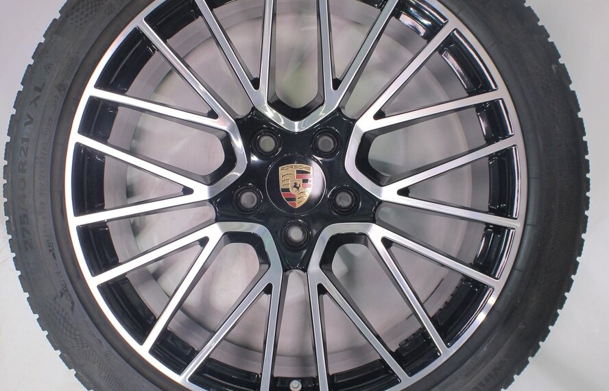 Porsche Porsche Cayenne E3 21 inch velgen Continental Winterbanden Origineel