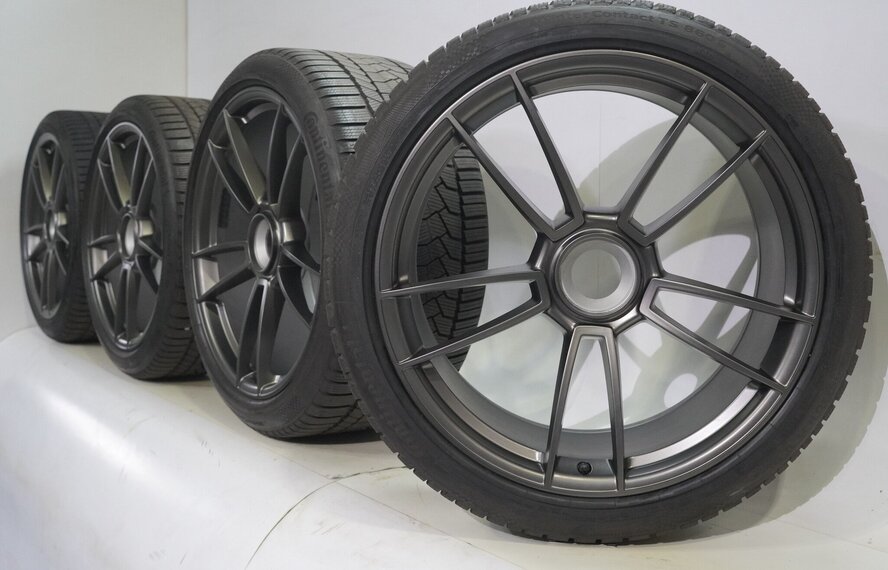 Porsche Porsche 911 992 GTS Turbo S GT3 20 & 21 inch velgen Continental Winterbanden Origineel