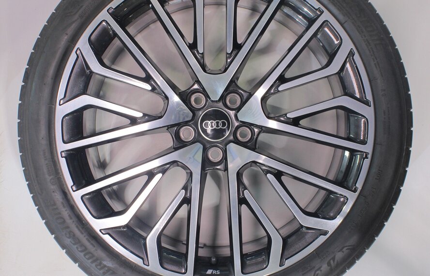 Audi Audi Q5 8MA 21 inch velgen Bridgestone Zomerbanden Origineel